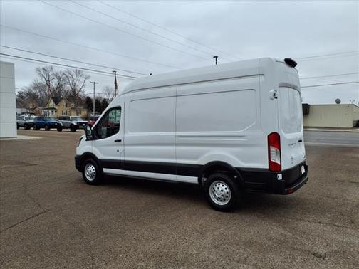 2022 Ford Transit-250 Base