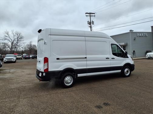2022 Ford Transit-250 Base