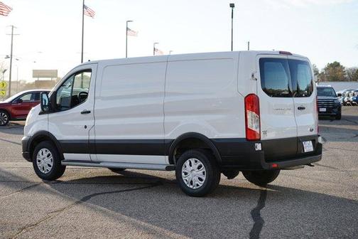 2024 Ford Transit-250 