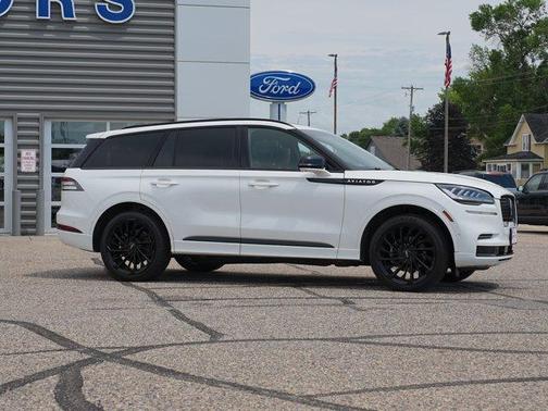 White Metallic 2023 Lincoln Aviator Reserve AWD
