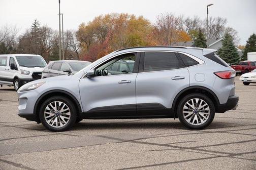 2022 Ford Escape Titanium