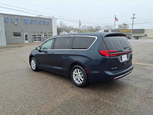2023 Chrysler Pacifica Touring-L