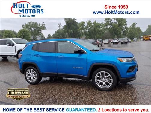 2022 Jeep Compass Latitude Lux