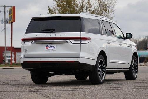 2024 Lincoln Navigator L Black Label