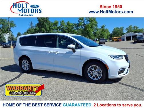2023 Chrysler Pacifica Touring-L