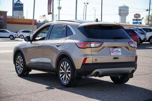 2020 Ford Escape Titanium Hybrid