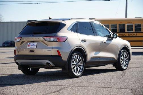 2020 Ford Escape Titanium Hybrid