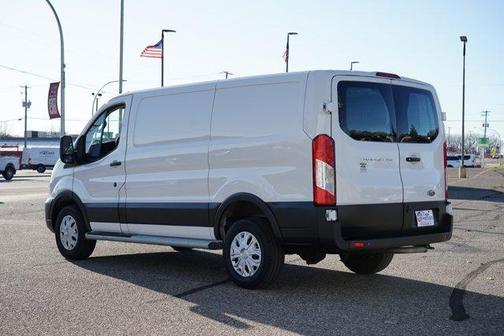 2024 Ford Transit-250 