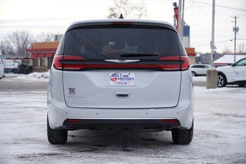 2024 Chrysler Pacifica Touring-L