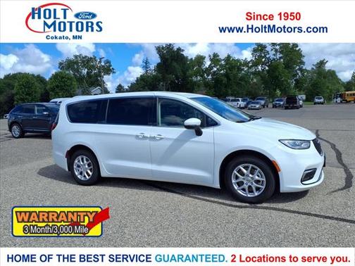 2023 Chrysler Pacifica Touring-L