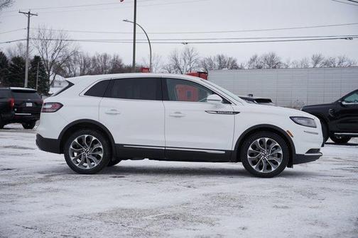 2022 Lincoln Nautilus Reserve