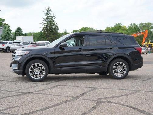 Agate Black Metallic 2026 Ford Explorer Active
