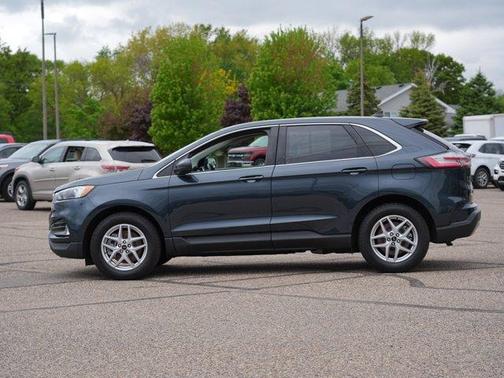 Blue Metallic 2024 Ford Edge SEL