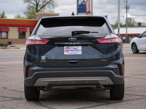 Blue Metallic 2024 Ford Edge SEL