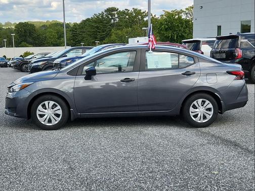 2025 Nissan Versa 1.6 S
