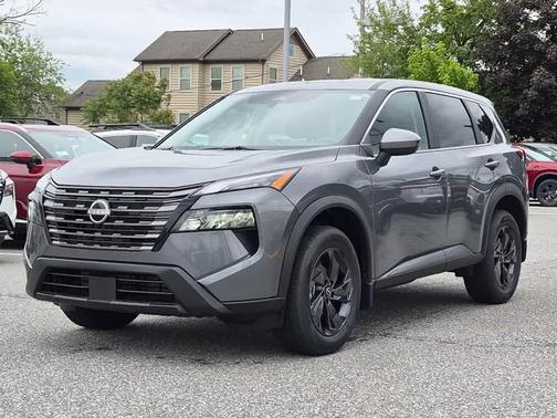 Gun Metallic 2026 Nissan Rogue SV