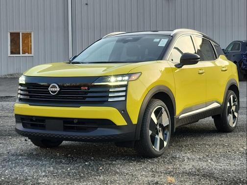 2025 Nissan Kicks SR