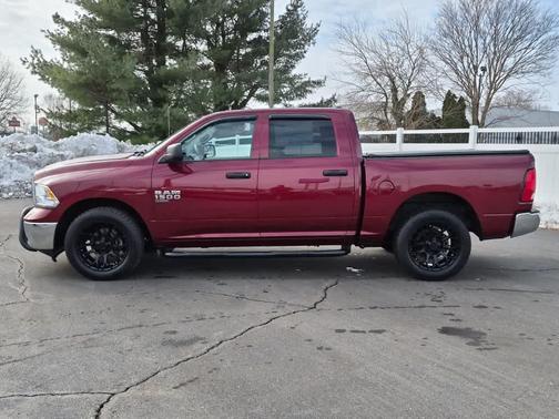 2022 RAM 1500 Classic SLT
