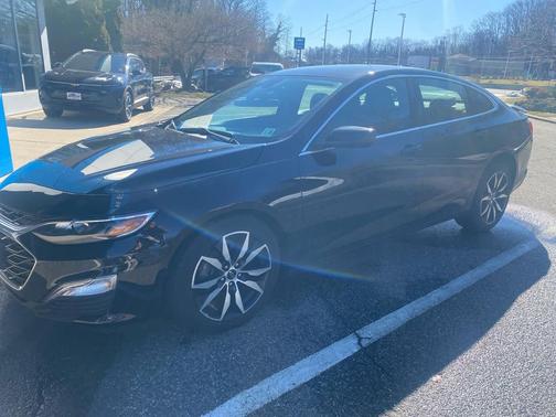 2023 Chevrolet Malibu FWD RS