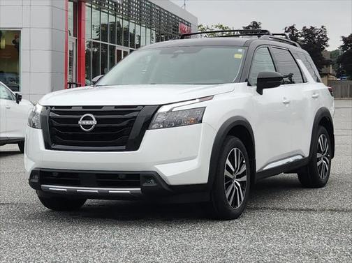 2025 Nissan Pathfinder Platinum 4WD