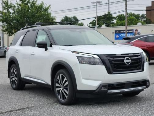 2025 Nissan Pathfinder Platinum 4WD