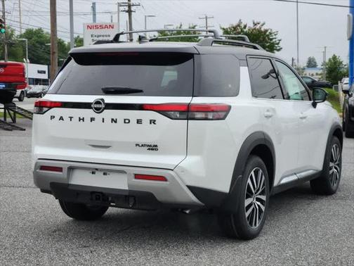 2025 Nissan Pathfinder Platinum 4WD