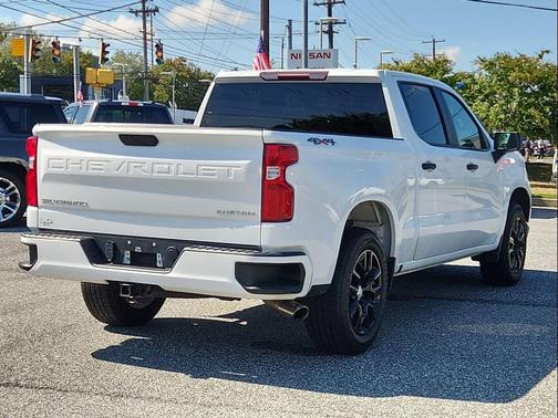 2020 Chevrolet Silverado 1500 Custom