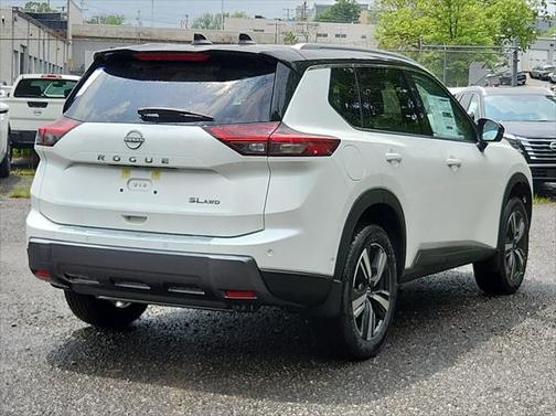2025 Nissan Rogue SL