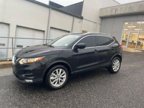 2022 Nissan Rogue Sport SV