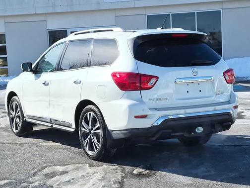 2018 Nissan Pathfinder Platinum