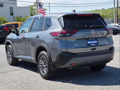 Gun Metallic 2023 Nissan Rogue S