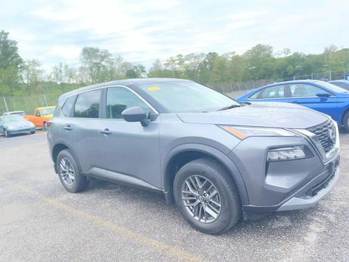 Gun Metallic 2023 Nissan Rogue S