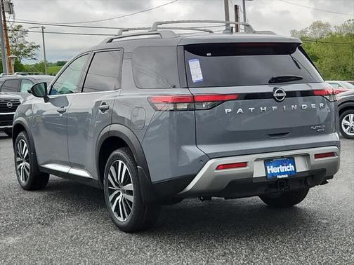 2025 Nissan Pathfinder Platinum 4WD
