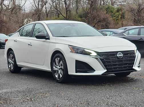 2025 Nissan Altima S FWD