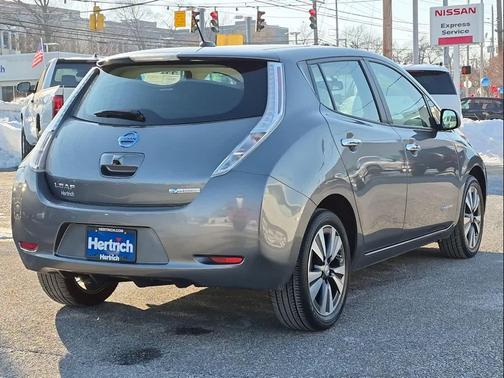 2015 Nissan Leaf SV