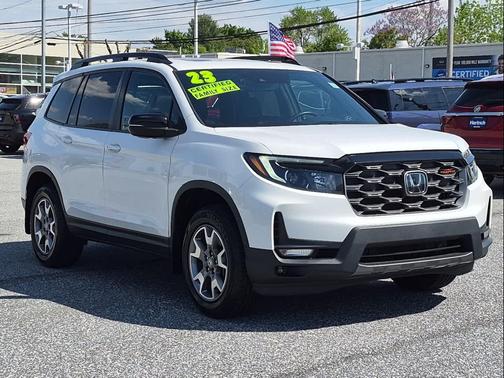 Platinum White Pearl 2022 Honda Passport AWD TrailSport