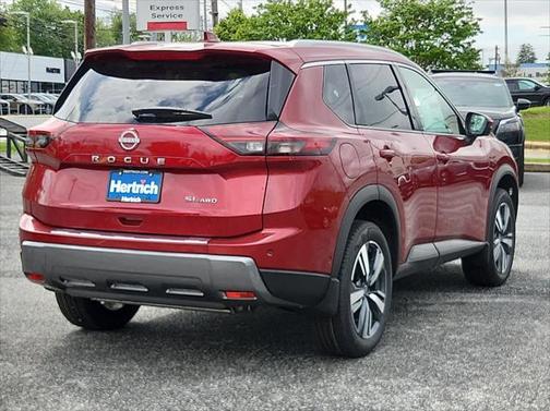 2025 Nissan Rogue SL
