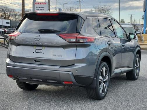 2025 Nissan Rogue SL