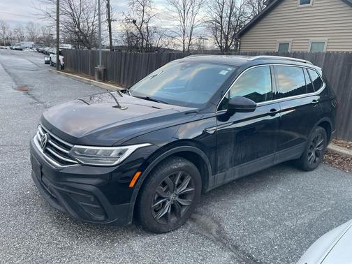 2023 Volkswagen Tiguan 2.0T SE
