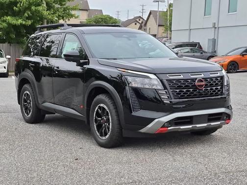 Super Black 2026 Nissan Pathfinder Rock Creek