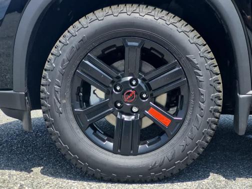 Super Black 2026 Nissan Rogue Rock Creek