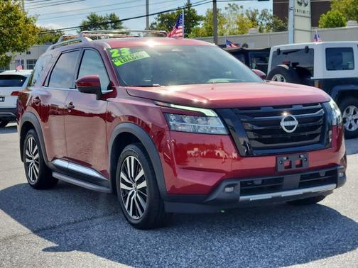 2023 Nissan Pathfinder Platinum 4WD