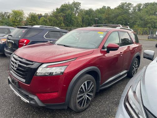 2023 Nissan Pathfinder Platinum 4WD