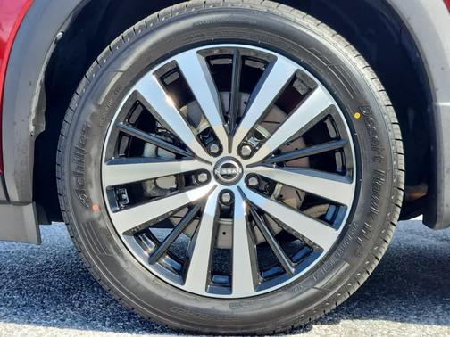 2023 Nissan Pathfinder Platinum 4WD