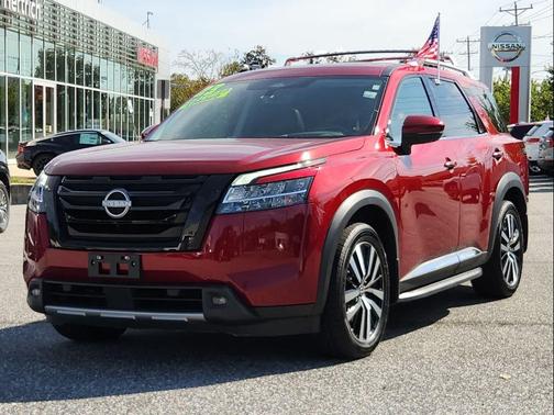 2023 Nissan Pathfinder Platinum 4WD