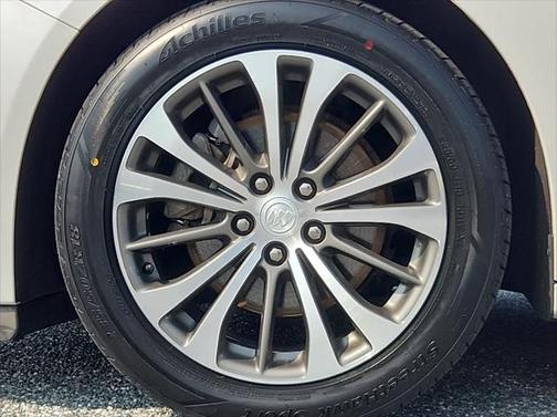 2017 Buick LaCrosse Premium