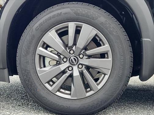 2025 Nissan Pathfinder S 4WD