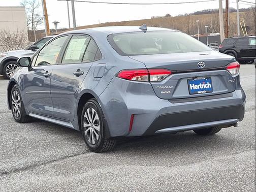 2022 Toyota Corolla Hybrid LE