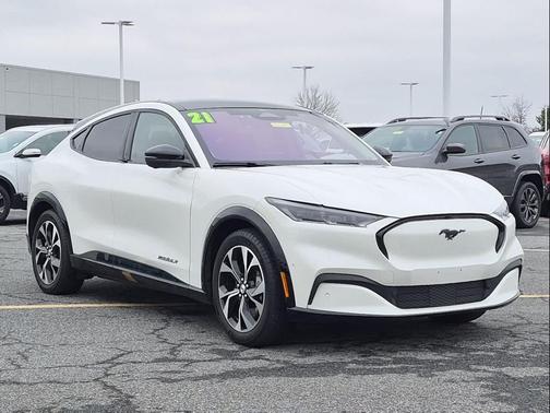 Star White Metallic Tri-Coat 2021 Ford Mustang Mach-E Premium