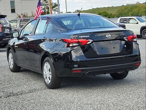 2025 Nissan Versa 1.6 S